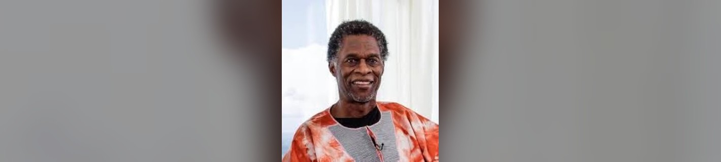 Dr Llaila Afrika